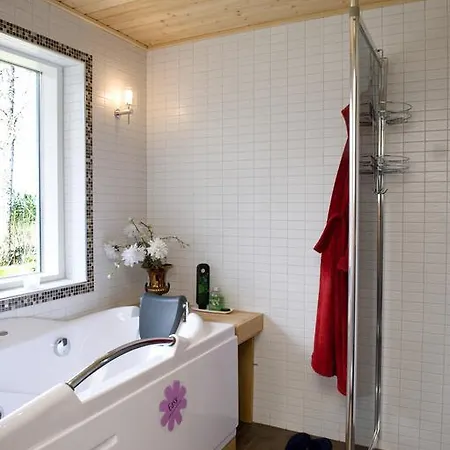 Vohloisten Kartano * Лохья